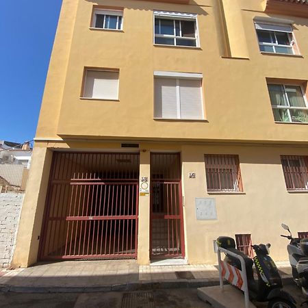 Torremolinos Centro - Beautiful , Newly Renovated 2 Bedroom Apartment ภายนอก รูปภาพ