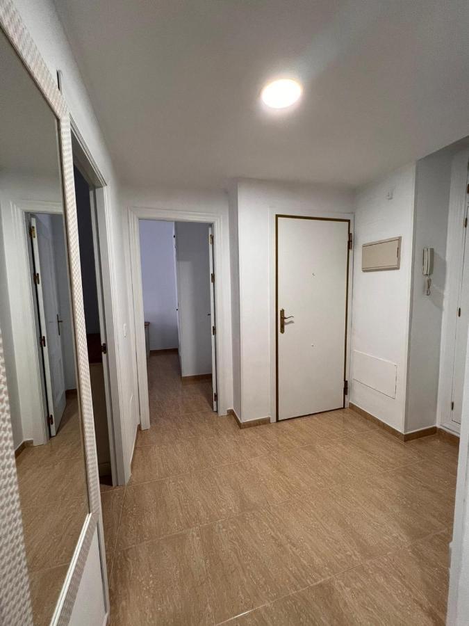 Torremolinos Centro - Beautiful , Newly Renovated 2 Bedroom Apartment ภายนอก รูปภาพ