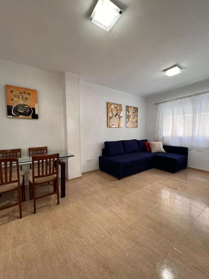 Torremolinos Centro - Beautiful , Newly Renovated 2 Bedroom Apartment ภายนอก รูปภาพ