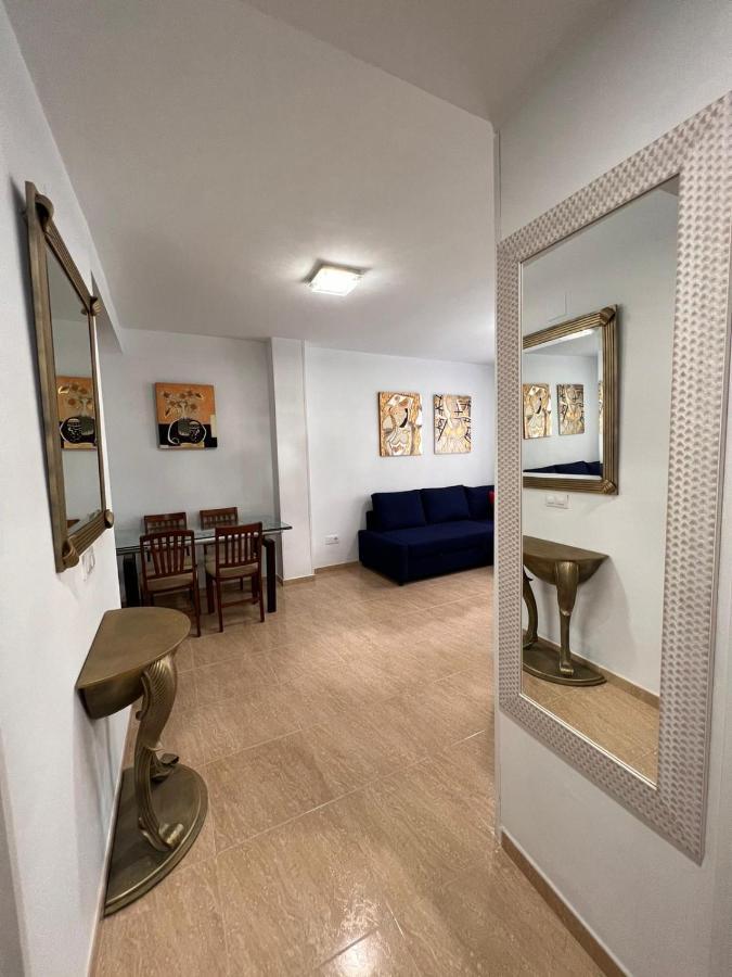 Torremolinos Centro - Beautiful , Newly Renovated 2 Bedroom Apartment ภายนอก รูปภาพ