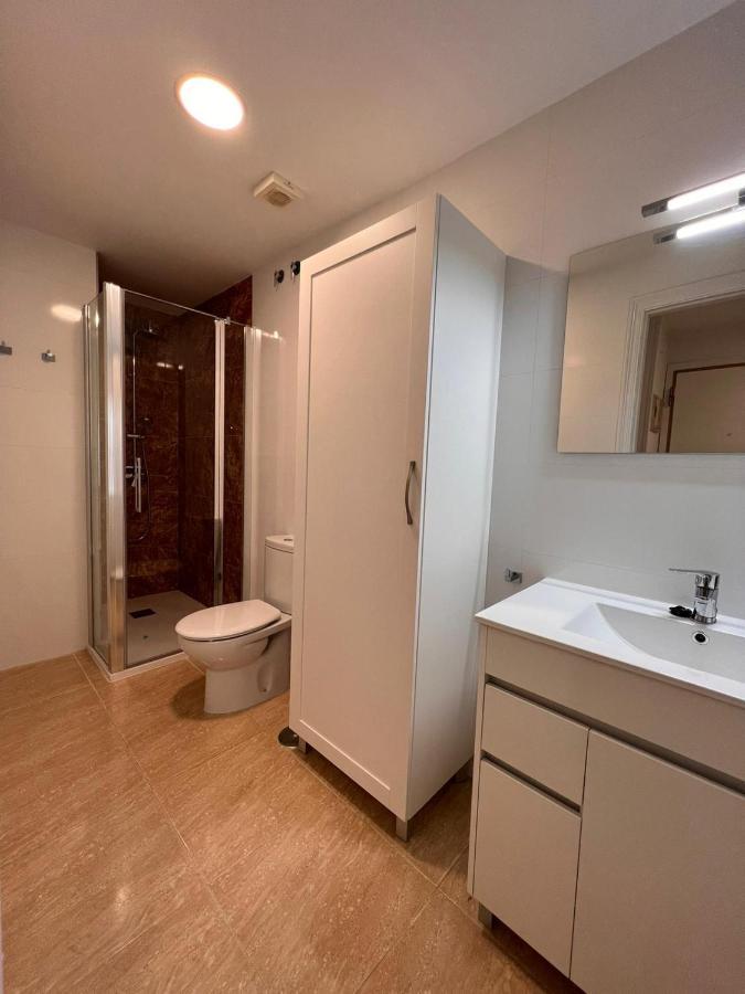Torremolinos Centro - Beautiful , Newly Renovated 2 Bedroom Apartment ภายนอก รูปภาพ