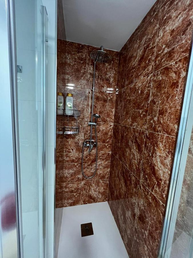 Torremolinos Centro - Beautiful , Newly Renovated 2 Bedroom Apartment ภายนอก รูปภาพ